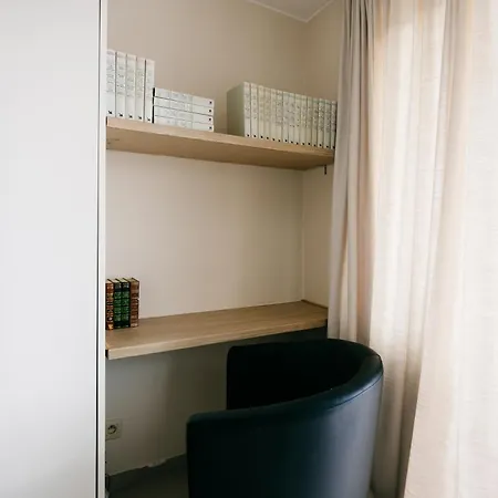 The Edgewater - Skyline 아파트