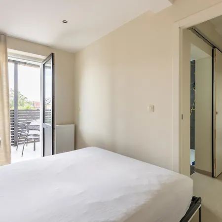 The Edgewater - Skyline *