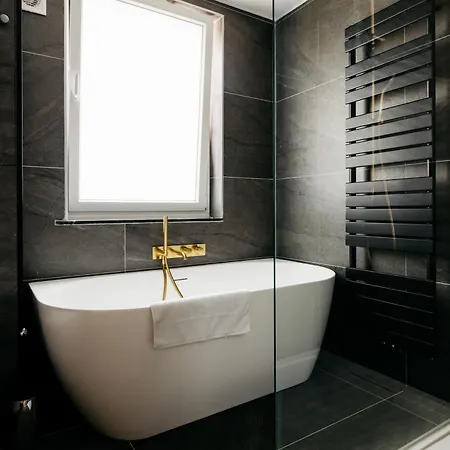 The Edgewater - Skyline شقة نامور